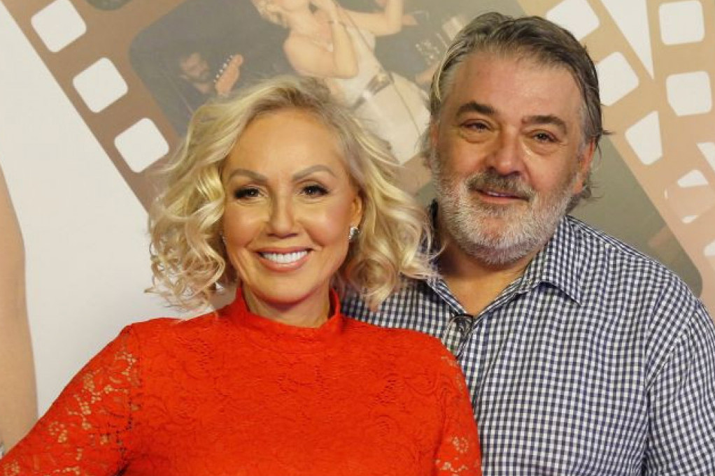 OVO NISMO OČEKIVALI! Živojinovići ostali bez snaje, pobrisane sve slike sa Instagrama OVO NISMO OČEKIVALI! Živojinovići ostali bez snaje, pobrisane sve slike sa Instagrama