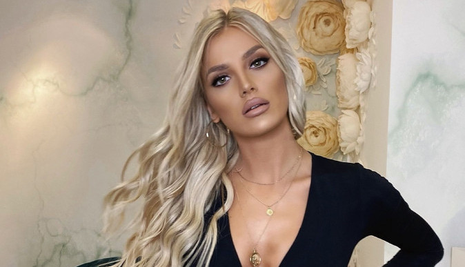 Devojka Viktora Živojinovića ponovo tema broj jedan na društvenim mrežama! Devojka Viktora Živojinovića ponovo tema broj jedan na društvenim mrežama!