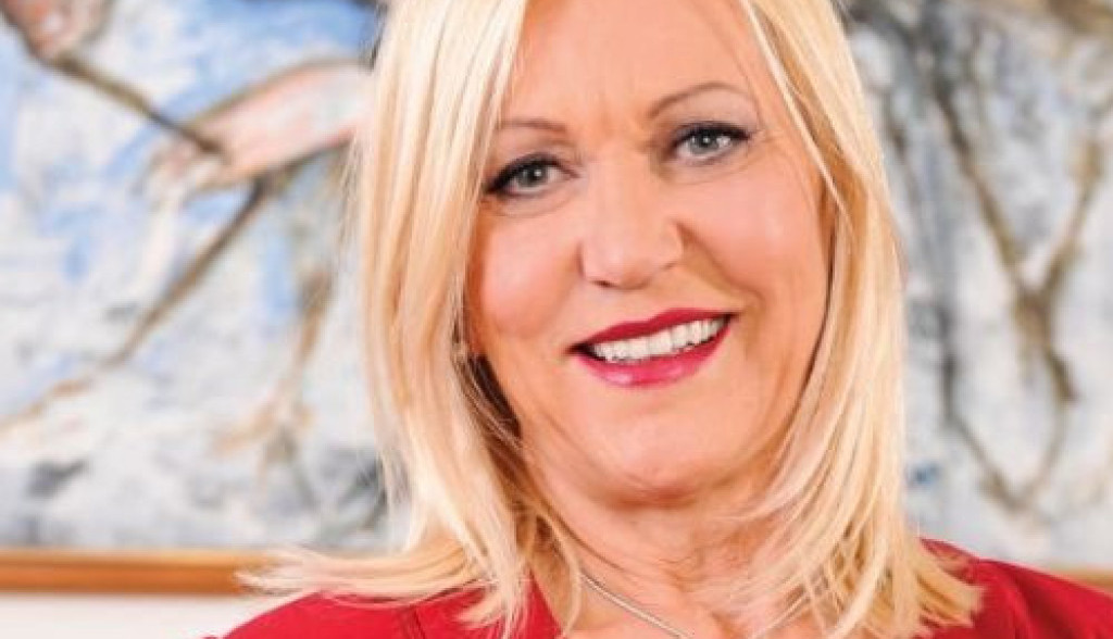 Veći uspeh od muzičkog: Merima Njegomir je majka četvoro dece! Sin je mezimac, a ćerke su mamina kopija (FOTO) Veći uspeh od muzičkog: Merima Njegomir je majka četvoro dece! Sin je mezimac, a ćerke su mamina kopija (FOTO)