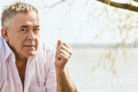 Zidovi koji znaju mnoge tajne: Zavirite u luksuzni stan Mime Karadžića! Pogled na Hram Sv. Save će vas ostaviti bez teksta (FOTO) Zidovi koji znaju mnoge tajne: Zavirite u luksuzni stan Mime Karadžića! Pogled na Hram Sv. Save će vas ostaviti bez teksta (FOTO)