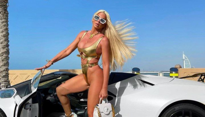 Jelena Karleuša izgledom zasenila automobil vredan 250.000 evra (foto)