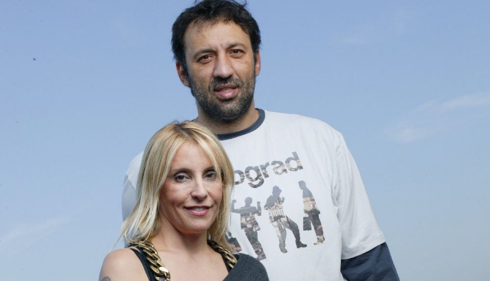 Vreme za novi početak: Vlade i Ana Divac napustili Sakramento, i otvorili vrata novog doma (foto) Vreme za novi početak: Vlade i Ana Divac napustili Sakramento, i otvorili vrata novog doma (foto)