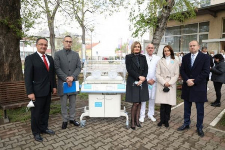 Unicef isporučio inkubator Institutu za zdravstvenu zaštitu dece i omladine Vojvodine