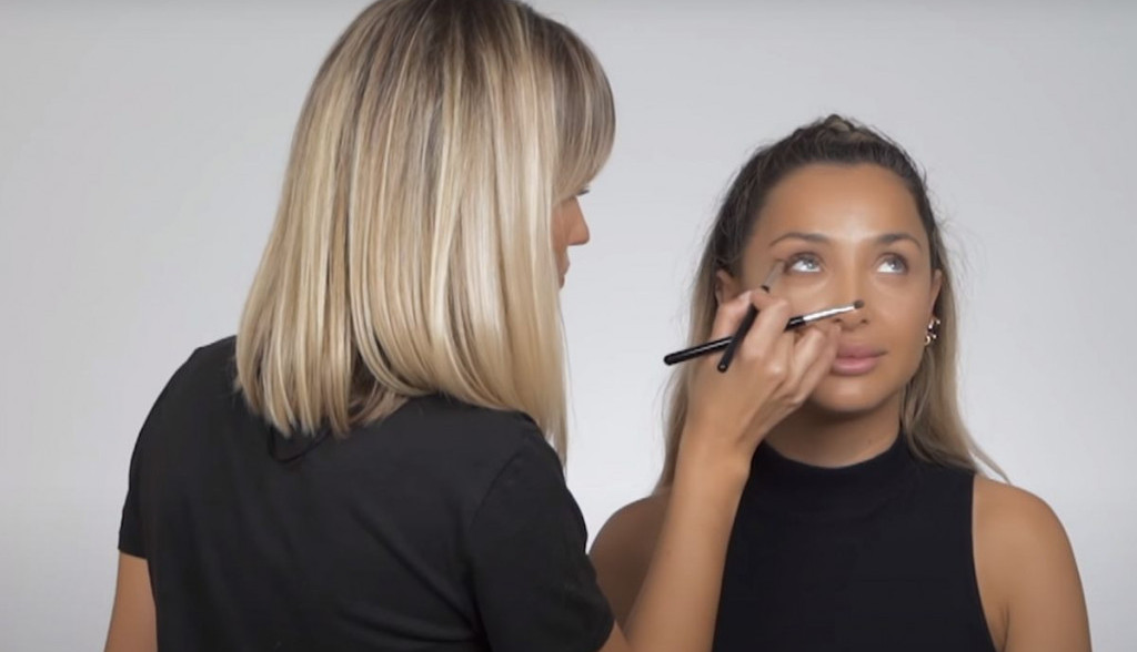 Korak po korak do savršenog make up look-a: Našminkajte se kao Maja Berović (video)