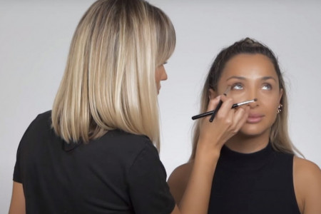 Korak po korak do savršenog make up look-a: Našminkajte se kao Maja Berović (video)