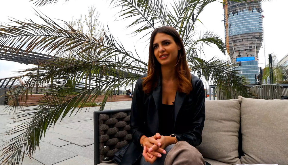 Zovu je srpska Sindi Kraford a ona ruši tabue modelinga: Evo kako se hrane supermodeli (video) Zovu je srpska Sindi Kraford a ona ruši tabue modelinga: Evo kako se hrane supermodeli (video)