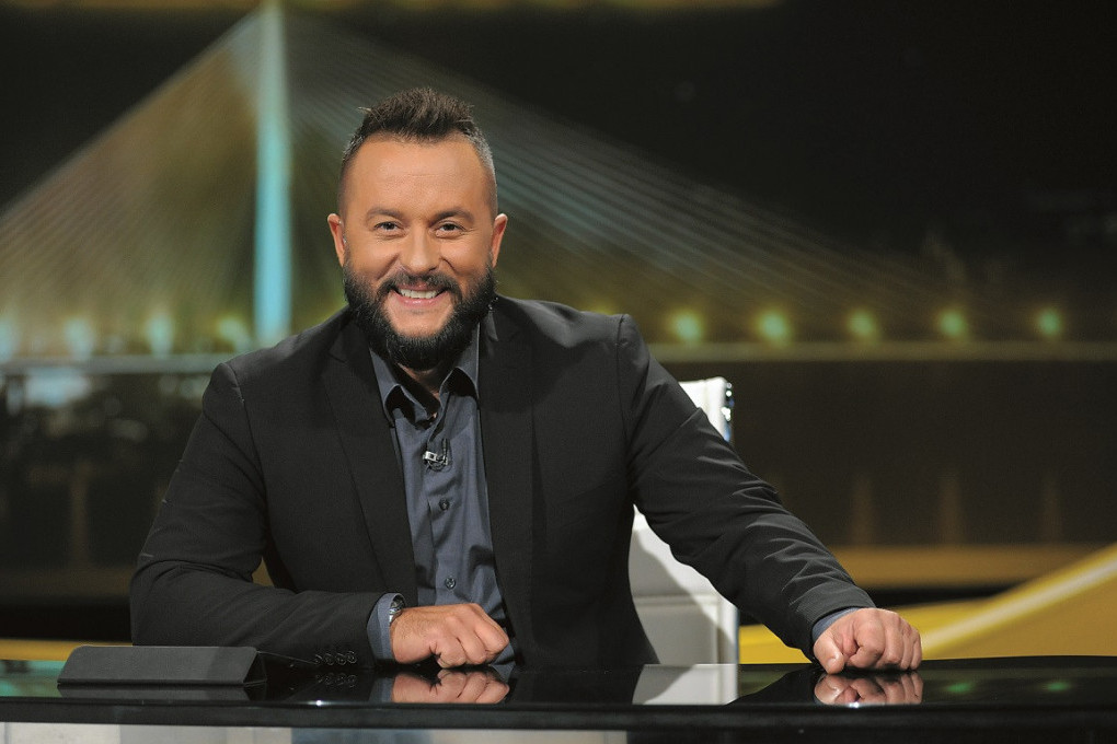 Fotografija dana: Ivan Ivanović se pojavio na premijeri sa starijom ćerkom, svi komentarišu JEDNO (FOTO) Fotografija dana: Ivan Ivanović se pojavio na premijeri sa starijom ćerkom, svi komentarišu JEDNO (FOTO)