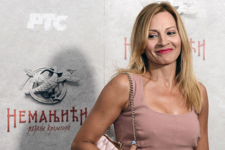 Dubravka se OPUSTILA! Glumicu nikad niste videli u ovakvom izdanju, evo zašto se svi čude snimku koji je objavila Anja Mandić (FOTO) Dubravka se OPUSTILA! Glumicu nikad niste videli u ovakvom izdanju, evo zašto se svi čude snimku koji je objavila Anja Mandić (FOTO)