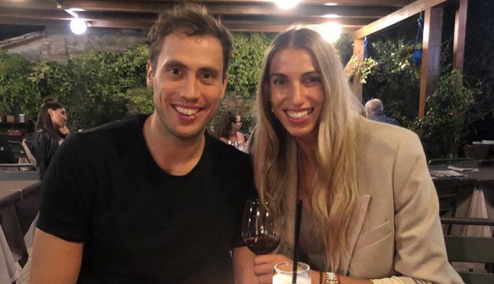 Verio se bivši dečko Sare Jo! Aleksandar Atanasijević srce poklonio ovoj lepotici (FOTO) Verio se bivši dečko Sare Jo! Aleksandar Atanasijević srce poklonio ovoj lepotici (FOTO)