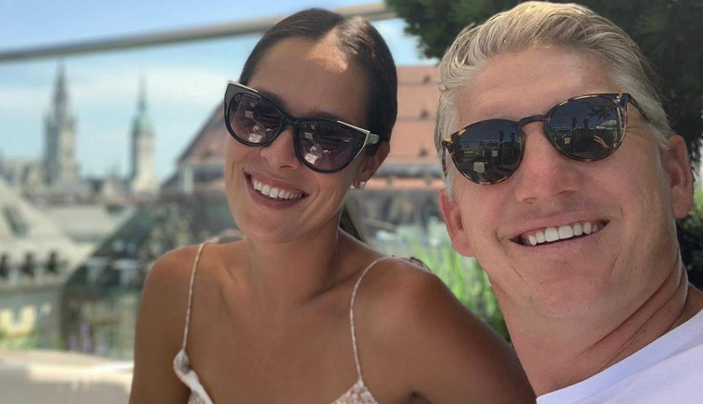 Porodično carstvo u austrijskom gradiću: Zavirite u minimalistički raj Ane Ivanović i Bastijana Švajnštajgera (FOTO) Porodično carstvo u austrijskom gradiću: Zavirite u minimalistički raj Ane Ivanović i Bastijana Švajnštajgera (FOTO)