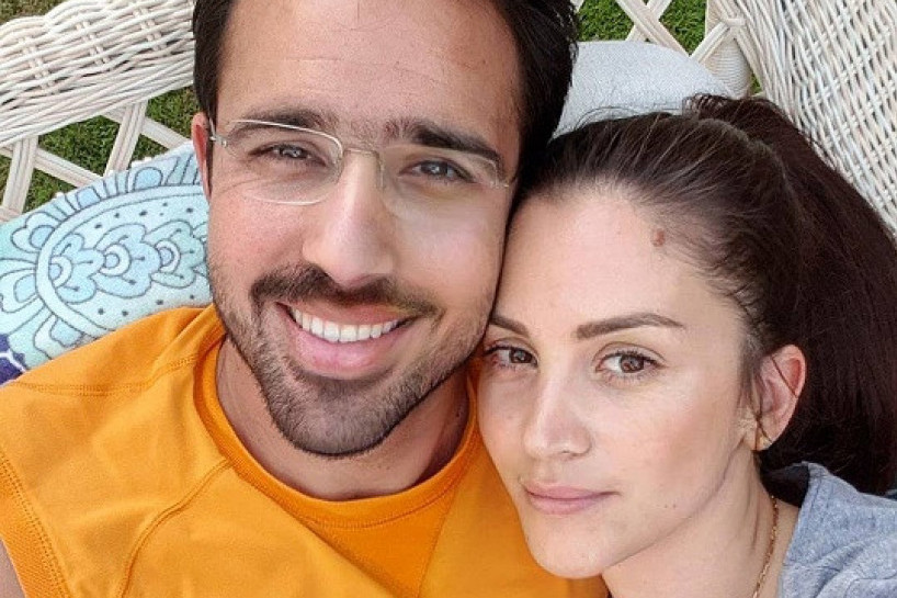 Ćerka Jelene Bin Drai prvi put u javnosti: Izrasla u pravu lepoticu, Asjina fotografija će vas oduševiti (FOTO) Ćerka Jelene Bin Drai prvi put u javnosti: Izrasla u pravu lepoticu, Asjina fotografija će vas oduševiti (FOTO)