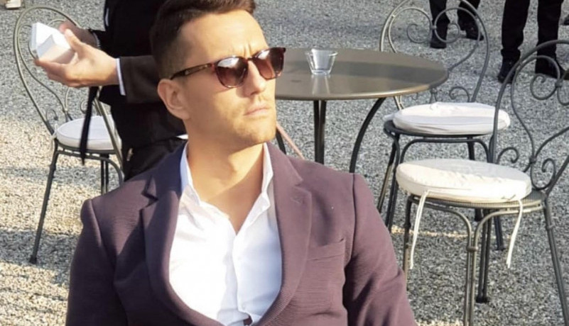 Najbolji frajer među fudbalerima svih generacija posle razvoda LUD OD LJUBAVI! Ovo je lepotica koja je osvojila Boška Jankovića! (FOTO) Najbolji frajer među fudbalerima svih generacija posle razvoda LUD OD LJUBAVI! Ovo je lepotica koja je osvojila Boška Jankovića! (FOTO)