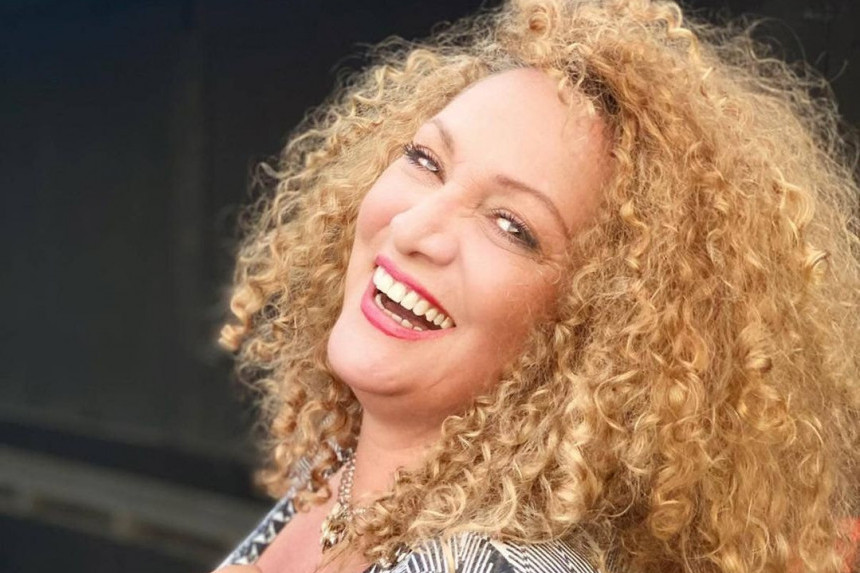 Nikad viđena fotografija Sandre Bugarski iz detinjstva! Da li je ovo zaista ona? (FOTO) Nikad viđena fotografija Sandre Bugarski iz detinjstva! Da li je ovo zaista ona? (FOTO)