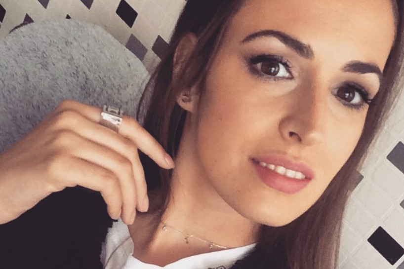 Bila je Bikovićeva velika ljubav, imali su čudnu vezu, a evo gde je danas Brankica Sebastijanović (FOTO) Bila je Bikovićeva velika ljubav, imali su čudnu vezu, a evo gde je danas Brankica Sebastijanović (FOTO)