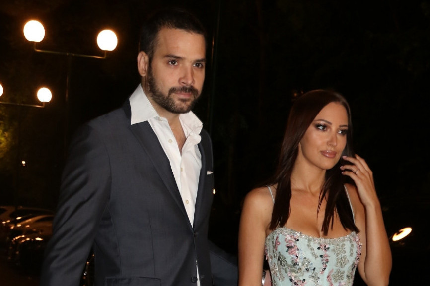 RASTALI SE Prijovićka i Filip: Ostavio ju je kad je najpotrebniji, zvanično se oglasio na Instagramu (FOTO) RASTALI SE Prijovićka i Filip: Ostavio ju je kad je najpotrebniji, zvanično se oglasio na Instagramu (FOTO)