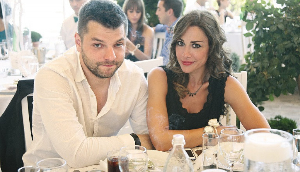STORY saznaje: NAJLEPŠE VESTI stižu nam od Marijane Mićić, blagoslov za nju i dečka Miloša STORY saznaje: NAJLEPŠE VESTI stižu nam od Marijane Mićić, blagoslov za nju i dečka Miloša