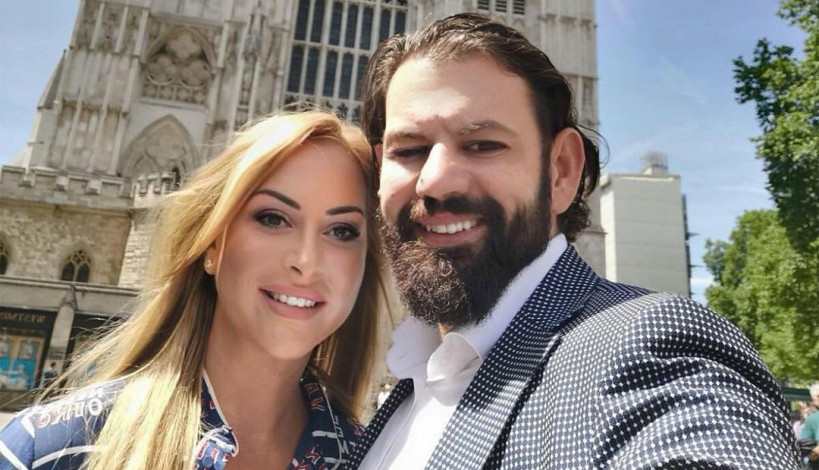 Osmesi i ljubav: Veliko porodično slavlje Bojana i Maše Karić (FOTO) Osmesi i ljubav: Veliko porodično slavlje Bojana i Maše Karić (FOTO)