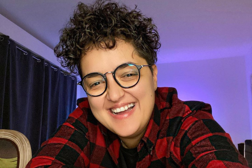 Pogled na zidove sve govori: Pogledajte u kakvom stanu je odrasla Marija Šerifović, ne stidi se da pokaže (FOTO) Pogled na zidove sve govori: Pogledajte u kakvom stanu je odrasla Marija Šerifović, ne stidi se da pokaže (FOTO)