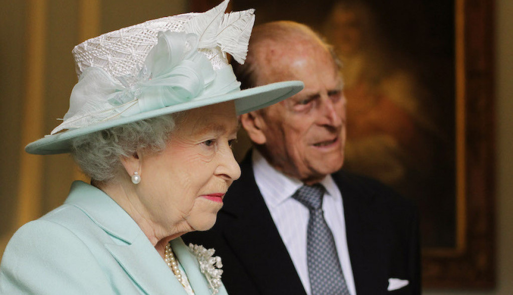 NAJBOLNIJA TAČKA kraljice Elizabete! OVO je žena sa kojom ju je muž Filip GODINAMA varao (FOTO)