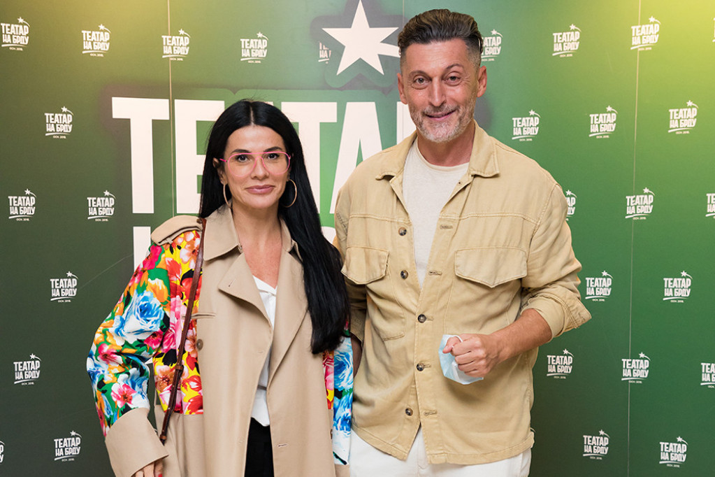 Istina o svađi najpopularnijeg televizijskog dvojca: Boško Jakovljević otkriva sve detalje odnosa sa Aleksandrom Jeftanović Istina o svađi najpopularnijeg televizijskog dvojca: Boško Jakovljević otkriva sve detalje odnosa sa Aleksandrom Jeftanović