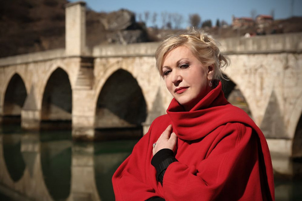 Teška ljubavna priča! OVAJ POZNATI BIZNISMEN i kum slavnog političara je poslednji partner Merime Njegomir (FOTO) Teška ljubavna priča! OVAJ POZNATI BIZNISMEN i kum slavnog političara je poslednji partner Merime Njegomir (FOTO)