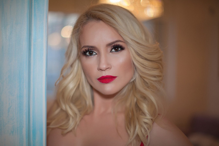 Potpuno slomljena Maja Nikolić oglasila se PRETUŽNIM povodom i slomila srca svima: Pamtiću te zauvek (FOTO) Potpuno slomljena Maja Nikolić oglasila se PRETUŽNIM povodom i slomila srca svima: Pamtiću te zauvek (FOTO)