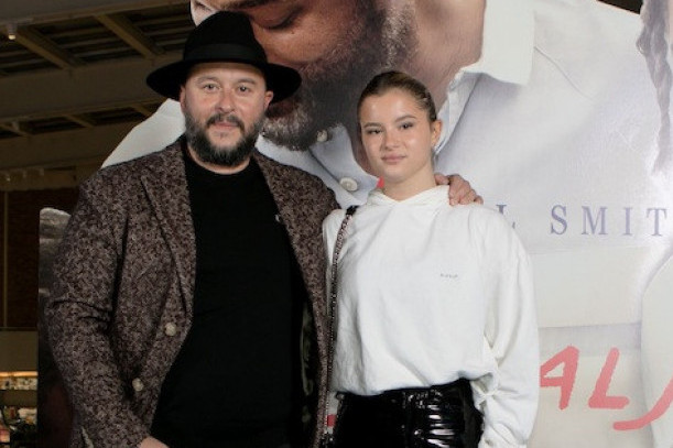 Istina se ne može sakriti! Evo kako je Staša Ivanović zaista prihvatila polusestru Lolu (VIDEO) Istina se ne može sakriti! Evo kako je Staša Ivanović zaista prihvatila polusestru Lolu (VIDEO)