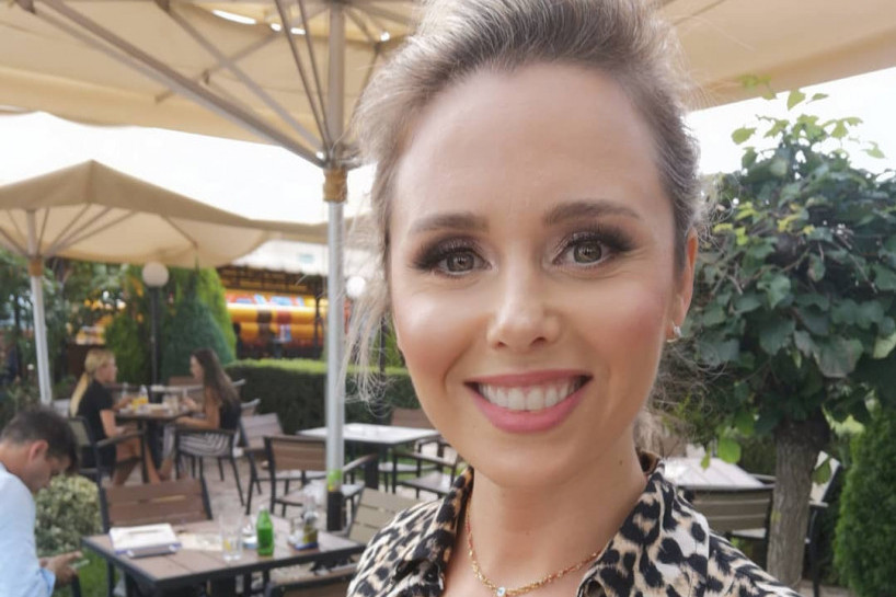 Izgled Bojane Ordinačev iznenadio sve: Na prvi pogled se vidi koju OPERACIJU je uradila, da li vam je lepša sada ili pre? (FOTO) Izgled Bojane Ordinačev iznenadio sve: Na prvi pogled se vidi koju OPERACIJU je uradila, da li vam je lepša sada ili pre? (FOTO)