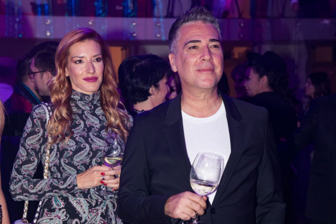 Željku i Jovani POPUSTILE KOČNICE! Pogledajte kako su se ponašali sinoć na žurki KAD SU MISLILI DA IH NIKO NE SNIMA (FOTO) Željku i Jovani POPUSTILE KOČNICE! Pogledajte kako su se ponašali sinoć na žurki KAD SU MISLILI DA IH NIKO NE SNIMA (FOTO)