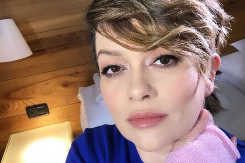 Dirljiva porodična uspomena: Ćerka Ivane Peters je slika i prilika svoje majke (FOTO) Dirljiva porodična uspomena: Ćerka Ivane Peters je slika i prilika svoje majke (FOTO)