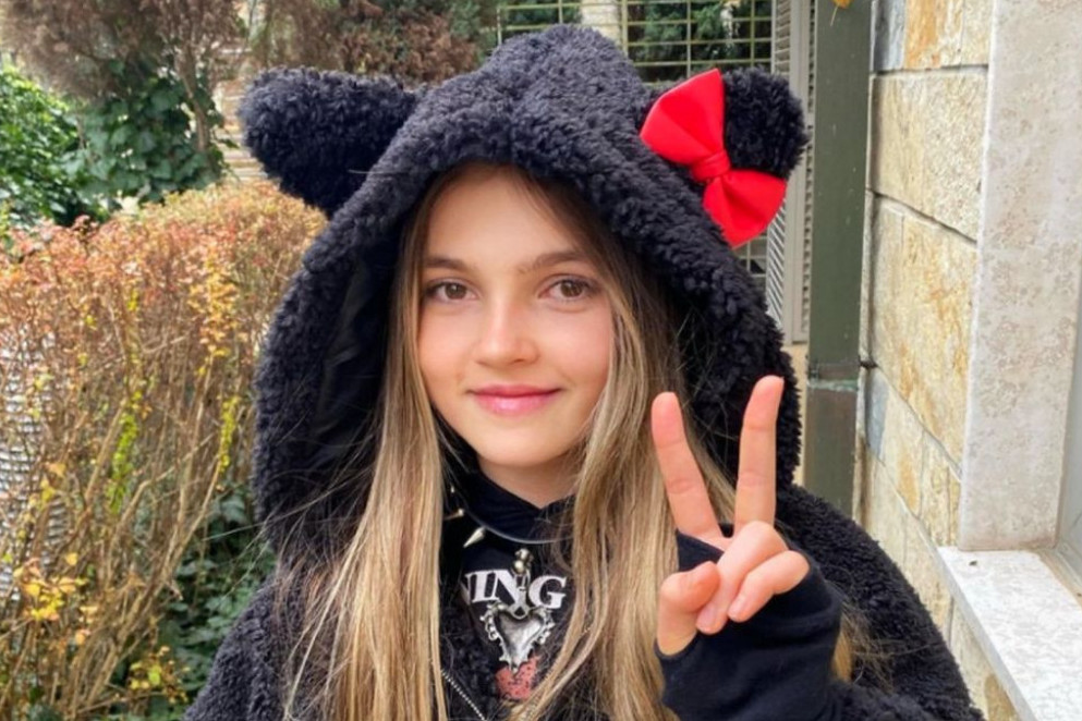 Nika je ta koja diktira trendove: Karleušina i Duškova ćerka ima novu boju kose i sve tinejdžerke žele da je kopiraju (FOTO)