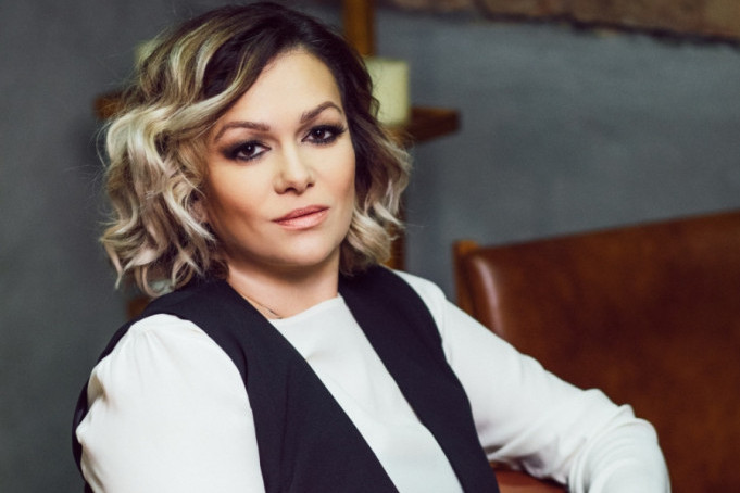 NASILJE MI NIJE STRANO: Ivana Peters se mužu nekoliko puta vraćala, a sad je progovorila o nasilju u porodici NASILJE MI NIJE STRANO: Ivana Peters se mužu nekoliko puta vraćala, a sad je progovorila o nasilju u porodici