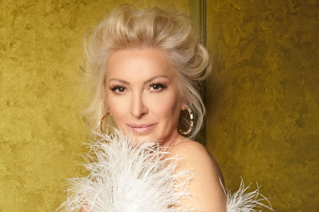 Ona više NIJE ISTA žena: Drastična promena Olivere Kovačević uzdrmala javnost! (FOTO) Ona više NIJE ISTA žena: Drastična promena Olivere Kovačević uzdrmala javnost! (FOTO)