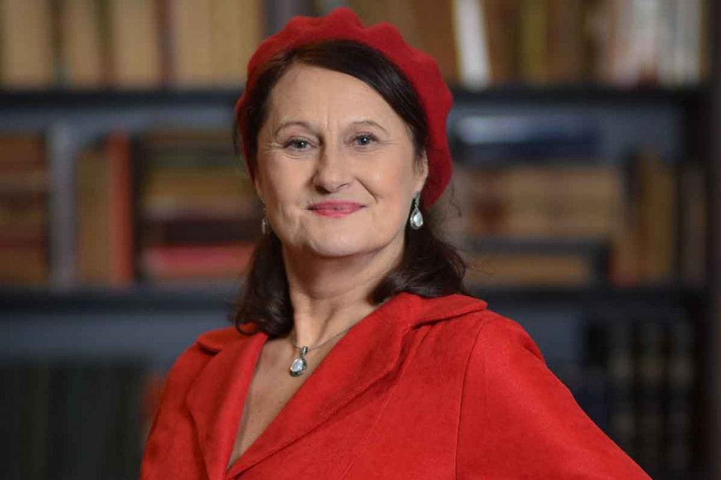 U "Igri sudbine" njen lik je jedini realan: Evo kako izgleda žena koja je inspirisala ulogu Danice Ristovski (FOTO) U "Igri sudbine" njen lik je jedini realan: Evo kako izgleda žena koja je inspirisala ulogu Danice Ristovski (FOTO)
