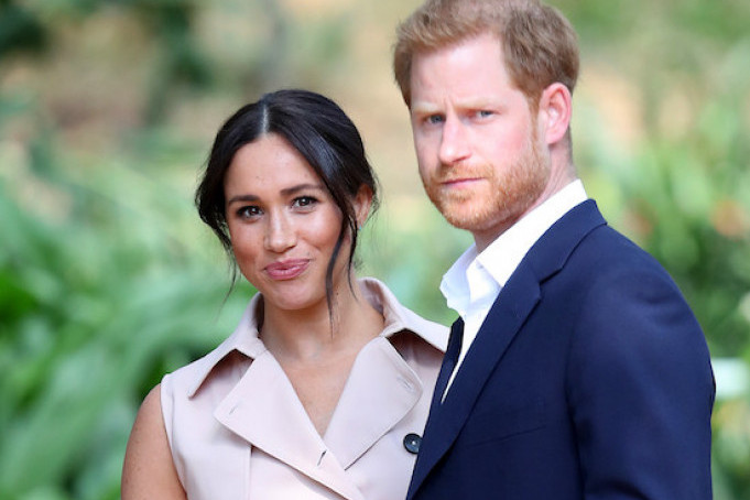 Skandal trese Britaniju: Princ Hari i Megan Markl očajnički mole za zaštitu, kraljica ni da čuje Skandal trese Britaniju: Princ Hari i Megan Markl očajnički mole za zaštitu, kraljica ni da čuje