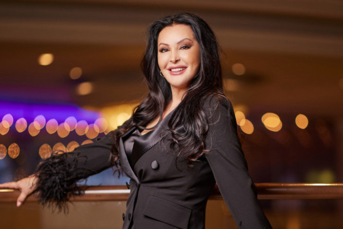 Dragani Mirković je danas rođendan: Sin i ćerka predivnim čestitkama otkrili koliko godina puni, nikad ne biste pogodili (FOTO) Dragani Mirković je danas rođendan: Sin i ćerka predivnim čestitkama otkrili koliko godina puni, nikad ne biste pogodili (FOTO)