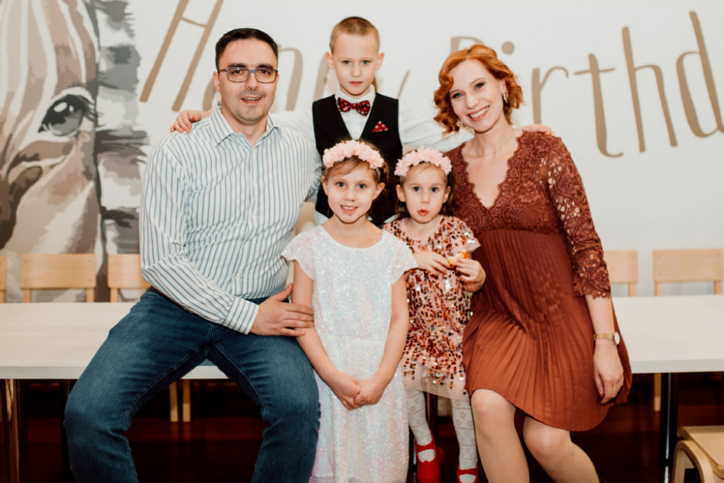 Iz porodičnog doma više se ne čuje dečija graja: Zavirite u stan Marije Veljković iz koga se iselila sa troje dece i sve ostavila mužu Iz porodičnog doma više se ne čuje dečija graja: Zavirite u stan Marije Veljković iz koga se iselila sa troje dece i sve ostavila mužu