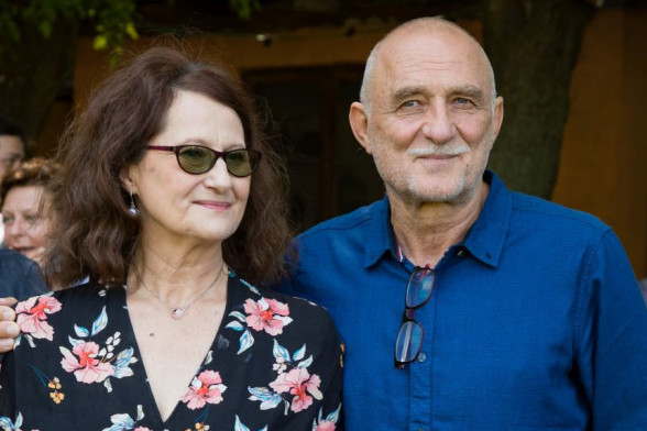 Život je zaista čudo: Danica i Lazar Ristovski posle razvoda PONOVO PRED OLTAROM, srećni kao prvi put! Pogledajte ekskluzivne fotke