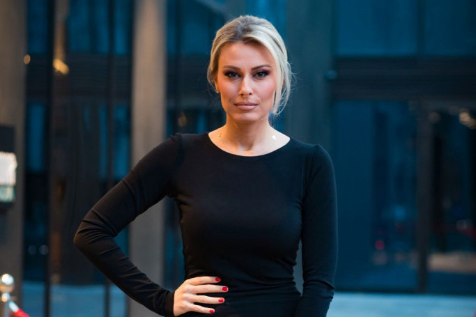 Znali smo da je zaljubljena, ali ne i u koga! Dajana Paunović prvi put sa njim u javnosti i svi se pitaju samo jedno (FOTO) Znali smo da je zaljubljena, ali ne i u koga! Dajana Paunović prvi put sa njim u javnosti i svi se pitaju samo jedno (FOTO)