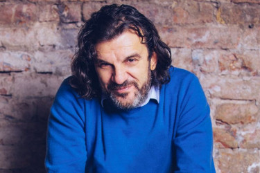 Aca Lukas na nastupima zgrće pare, a ćerka mu radi OVO! Svi pričaju o Miljani Vuksanović (FOTO) Aca Lukas na nastupima zgrće pare, a ćerka mu radi OVO! Svi pričaju o Miljani Vuksanović (FOTO)