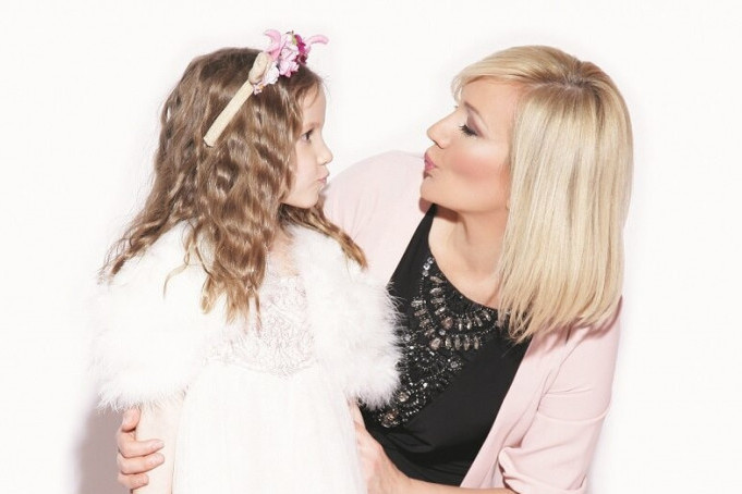 Ovde je posle razvoda izgradila carstvo za sebe i Luciju: Zavirite u ušuškani stan Leontine Vukomanović (FOTO) Ovde je posle razvoda izgradila carstvo za sebe i Luciju: Zavirite u ušuškani stan Leontine Vukomanović (FOTO)