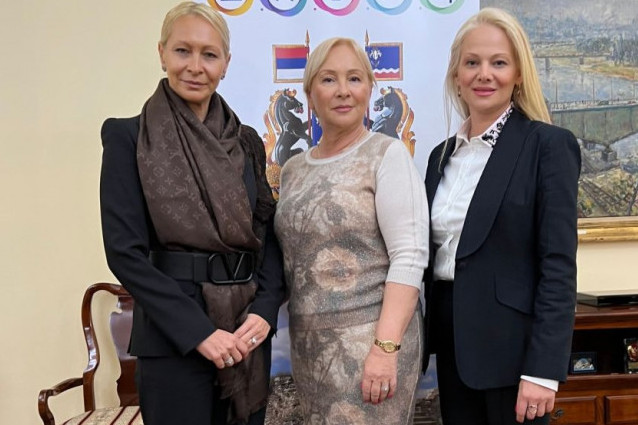 Da je živ, Šaban bi se rasplakao da vidi šta su danas učinile Goca, Ilda i Sanela (FOTO) Da je živ, Šaban bi se rasplakao da vidi šta su danas učinile Goca, Ilda i Sanela (FOTO)
