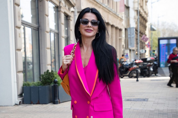 Kuma Aleksandre Jeftanović je riba i po: Uspešna i imućna - Svi je znate (FOTO) Kuma Aleksandre Jeftanović je riba i po: Uspešna i imućna - Svi je znate (FOTO)