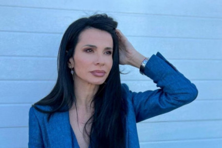 Ošišala se do glave i ofarbala u smeđe! Aleksandra Jeftanović neprepoznatljiva, svi je komentarišu (FOTO) Ošišala se do glave i ofarbala u smeđe! Aleksandra Jeftanović neprepoznatljiva, svi je komentarišu (FOTO)