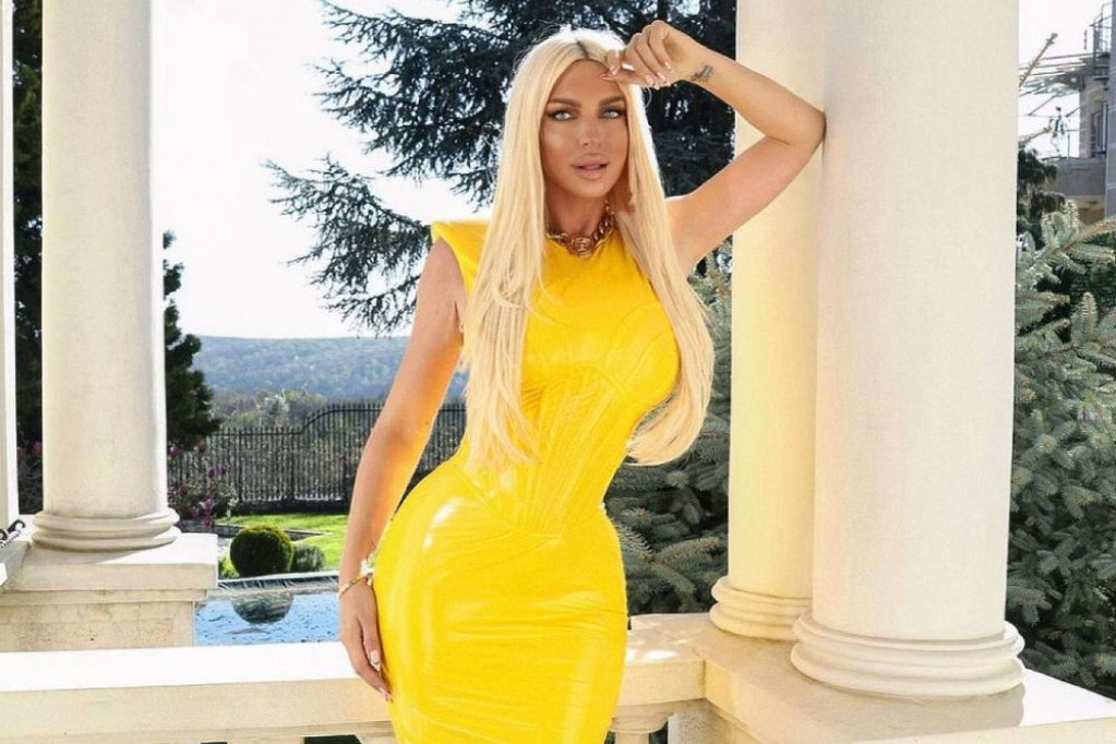 Renoviranje je gotovo: Zavirite u dnevnu sobu Jelene Karleuše u novoj vili koju je Duško platio preko 2 miliona evra! (FOTO) Renoviranje je gotovo: Zavirite u dnevnu sobu Jelene Karleuše u novoj vili koju je Duško platio preko 2 miliona evra! (FOTO)