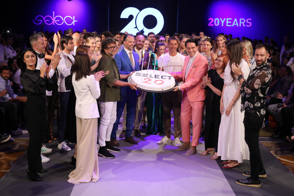 REVIJOM IRENE GRAHOVAC I PROSLAVOM JUBILEJA – 20 GODINA RADA MODNE AGENCIJE SELECT ZAVRŠEN 34. ZEPTER FASHION SELECTION