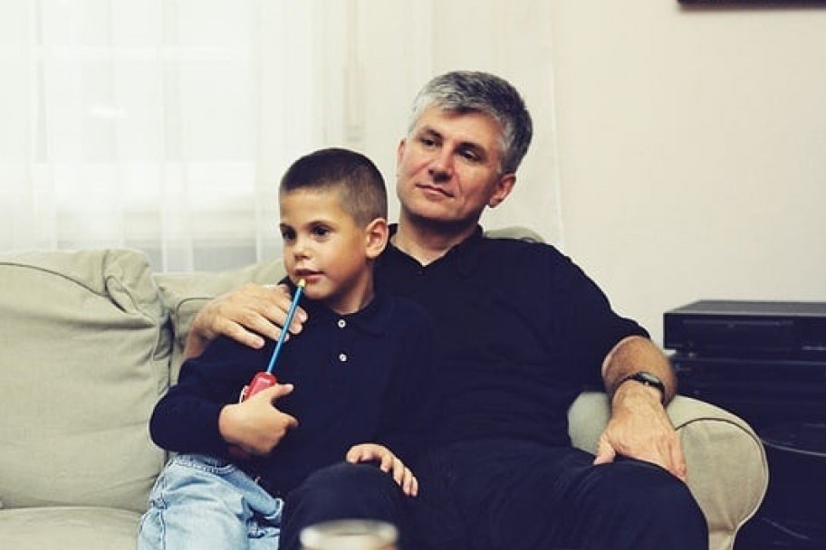 Tata bi sigurno bio ponosan! Sin Zorana Đinđića nejgova je kopija: Evo kako Luka danas izgleda i čime se bavi (FOTO) Tata bi sigurno bio ponosan! Sin Zorana Đinđića nejgova je kopija: Evo kako Luka danas izgleda i čime se bavi (FOTO)
