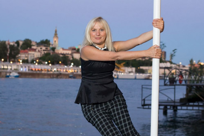 Moj dom na vodi: Vesna de Vinča otvara vrata broda u kom živi, detalji uređenja i prefinjenost će vas inspirisati (FOTO) Moj dom na vodi: Vesna de Vinča otvara vrata broda u kom živi, detalji uređenja i prefinjenost će vas inspirisati (FOTO)