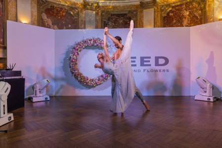 Creed Wind flowers osvojio publiku regiona  Predstavljen novi parfem u Beogradu