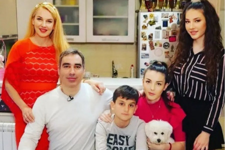 Smešten je u centru svih dešavanja i renoviran za petočlanu porodicu: Zavirite u dom Aleksandra Gajšeka, jedan detalj mami poglede (FOTO)